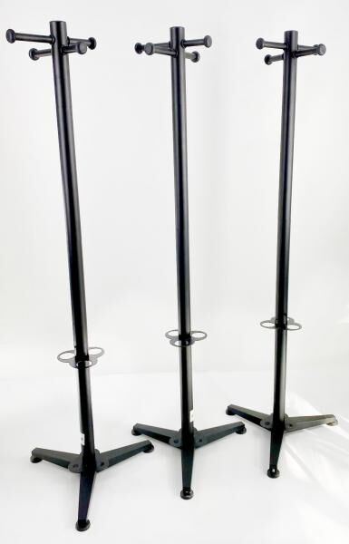 Garderobenständer Standfuss, Standgarderobe, Kleiderständer, Stahlrohr schwarz mit Schirmhalter, A-Ware, Anteil B-Ware Restposten Großhandel