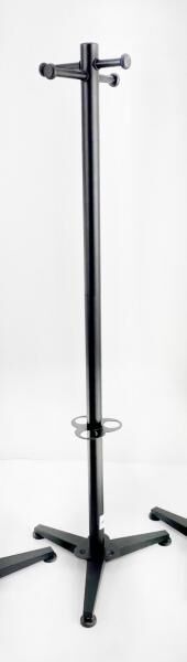 Garderobenständer Standfuss, Standgarderobe, Kleiderständer, Stahlrohr schwarz mit Schirmhalter, A-Ware, Anteil B-Ware Restposten Großhandel