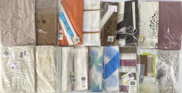 Heimtextilien Großhandel, Vorhänge Zuhause: Raffrollos, Rollvorhänge Stoff, für Wiederverkäufer, versch. Farben, Größen, A-Ware Restposten