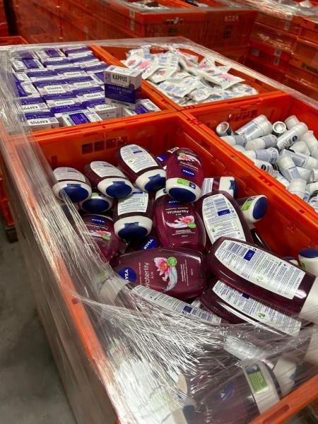 Marken Shampoo, Duschgel, Haarpflege ,Körper, Sonderposten, 100.000 Teile Komplett-Posten