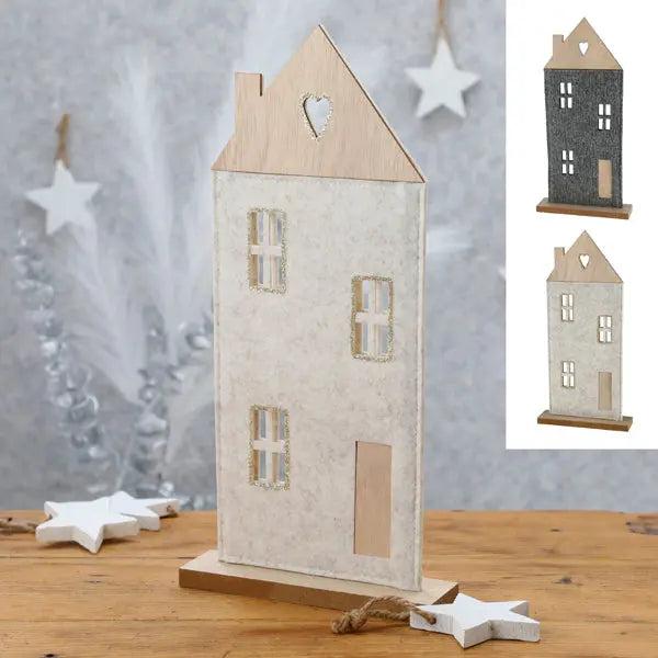 Charmante Filz-Haus Aufsteller auf Holzfu&szlig;, 36cm H&ouml;he, 2er Set - Dekorative Wohnakzente