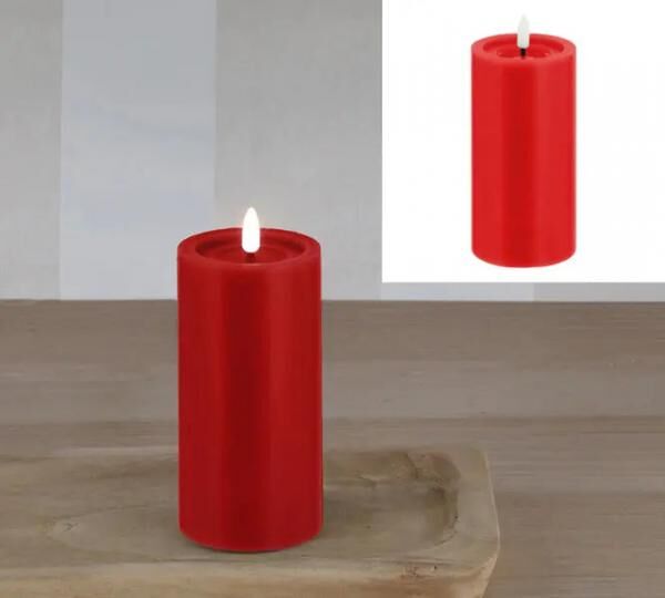 Rot leuchtende LED Echtwachskerze SHINE, Ma&szlig;e 7,5x15 cm - Stimmungsvolles Licht