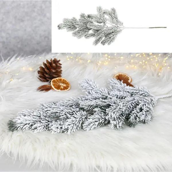 Schneebedeckter K&uuml;nstlicher Tannenzweig, Winterdeko, Ca. 65cm Lang