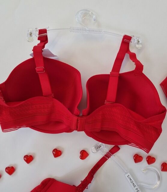 Rote BHs von Simone Perele