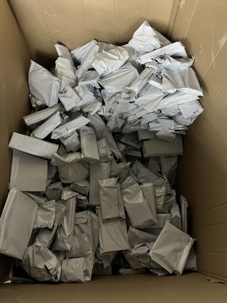 Mystery Packs: A- und B-Ware, geprüft und spannend | Eingetütet