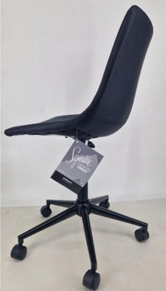 Signature Design by Ashley office chair Office