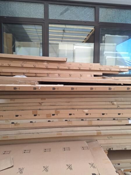 Arbeitsplatten Maße: 160cm-240cm, Farben: Verschieden