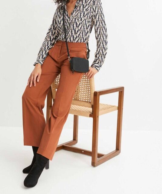 2.90 € pro Stück, Damenhosen, Herbst-, Winter-, Frühlingssaison, textilien, Gemischte Paletten