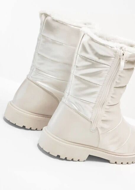 6 € pro Stück, Damenstiefel für Winter-/Herbstsaison, A-ware, Kleiderreste, Bekleidung, B2B-Grosshaendleradressen