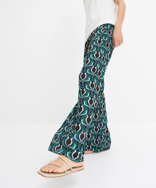 Damenhosen ab 2,30 € pro Stück, Kleidung Grosshandel, Restposten Sonderposten online kaufen, Textilien Kiloware, Damen Kleidung, A-ware