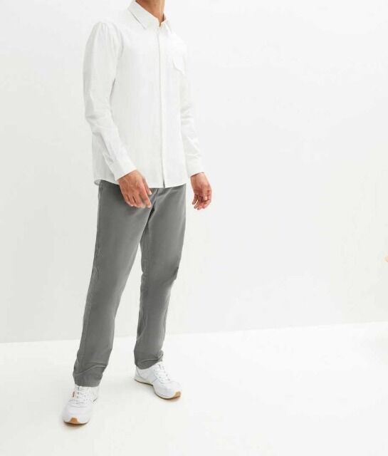 2,30 €/Stück - Herrenhemden, Lagerbestand, Frühjahr-Sommer-Saison, Größen mittel-europäisch, schneller Versand