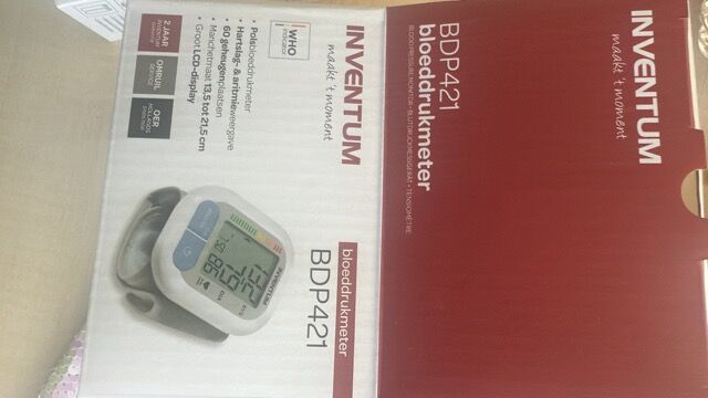 Blutdruck Messgerät fürs Handgelenk A Ware NEU und UVP Nur Export 