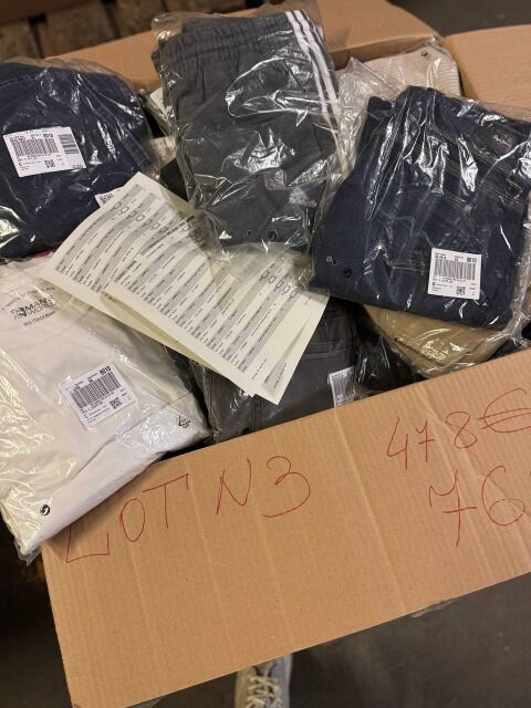 478 € – Markenkleidung für Damen und Herren (Mix), 76 Stück