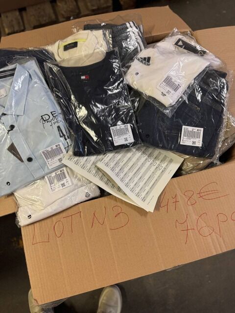 478 € – Markenkleidung für Damen und Herren (Mix), 76 Stück