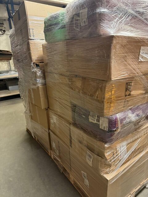 36 € pro Stück – Marken-Koffer (Mix), 12 Stück, Kundenrücksendungen