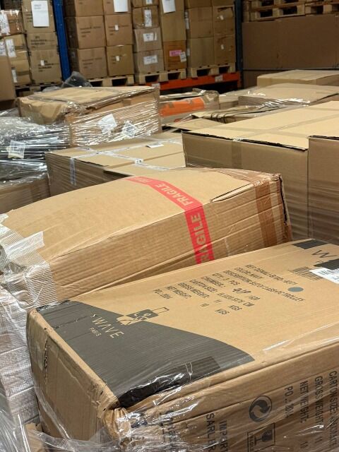 36 € pro Stück – Marken-Koffer (Mix), 12 Stück, Kundenrücksendungen