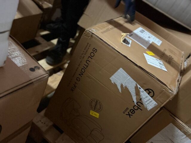 45,45€ pro Stück – Marken-Kinderwagen & Autositze (Mix), 81 Stück, Kundenrücksendungen