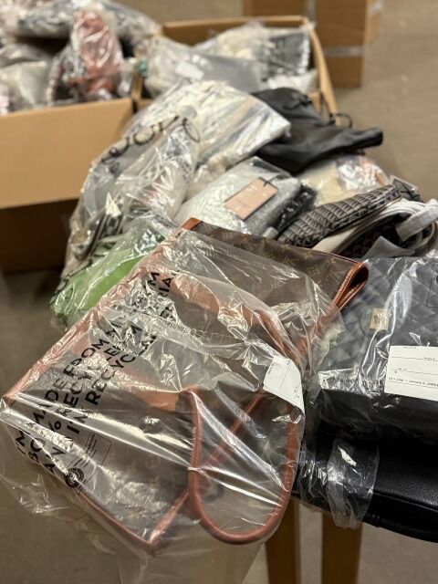 27,80€ pro Stück – Marken-Taschen & Rucksäcke (Mix), 177 Stück, Kundenrücksendungen