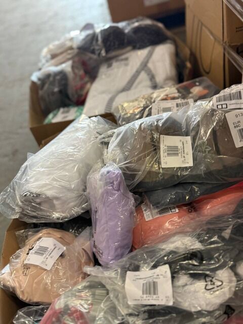 1,50€ pro Stück – Mix aus BHs, Tops, Slips, Strings, Shorts, Pyjamas & Bademode, Großhandel