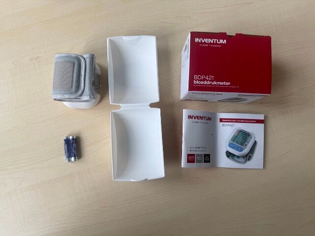 Blutdruck Messgerät fürs Handgelenk A Ware NEU und UVP Nur Export 