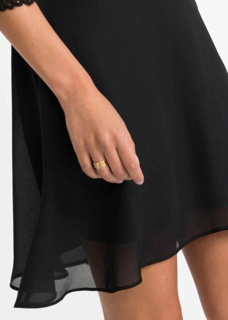 3,50 € – Damenkleider Mix, Kategorie A, Größen 38–56, Lagerware, ab 20 Stück