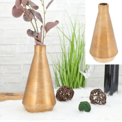 Goldene Matt-Vase, ca. 28cmH - Stilvolles Dekorationsobjekt für Zuhause oder Blumenarrangements