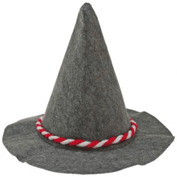 Seppel Hut mit roter und weißer Kordel