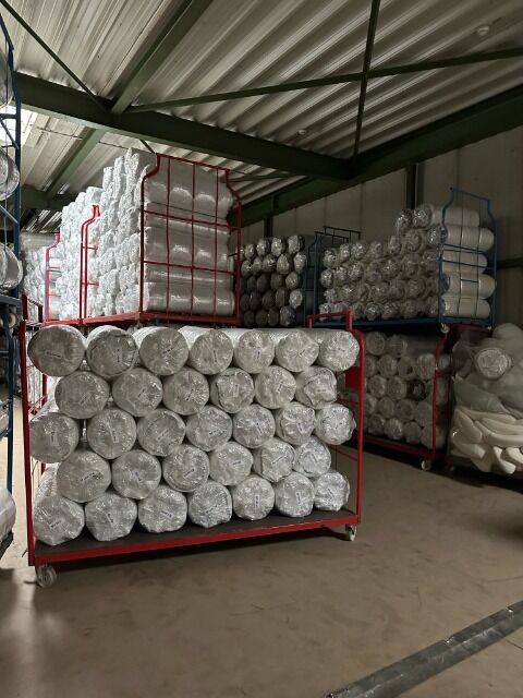 Matratzen mit schmutzigen Bezuge - GEROLLT, verschiedene Größen und Modelle