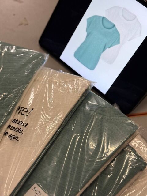 2,30 € Damen T-Shirts 2er Pack Frühling/Sommer – Lagerware aus deutschen Katalogen