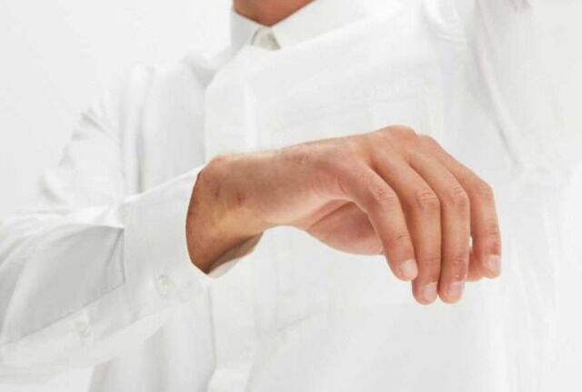 ab 2,30 € – Herrenhemden Frühling-Sommer, Kategorie A, neu verpackt, mit Barcodes, Größen 20+ Stück, sofort verfügbar