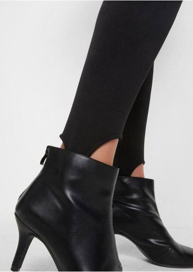 Ab 2,30 € – Damenhosen aus deutschen Katalogen, Größen 38–56, Frühling/Sommer, Versand weltweit, ab 20 Stück