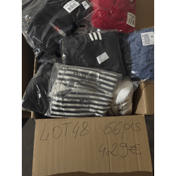 429 € Posten: 66 Stück Markenbekleidung Damen & Herren Mix – Retourenware, Top-Marken wie Nike, Adidas, Hilfiger, Calvin Klein