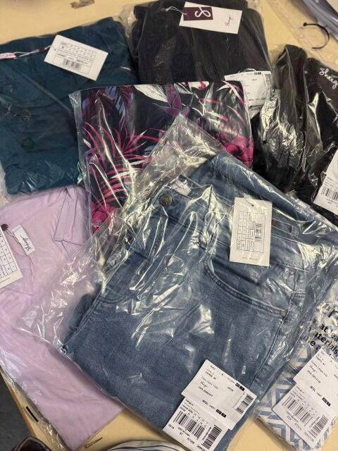 ab 3,90 € – Damenbekleidung in großen Größen von Sheego, neu und originalverpackt, Größen L–XXXL, ohne Unterwäsche