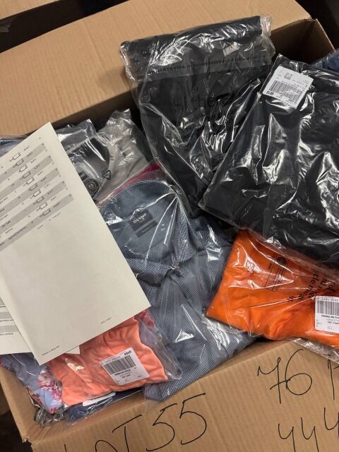 444 € für 76 Stk. Markenmix Damen & Herren – Retourenware A/B/C, Topmarken wie Nike, Adidas, Tommy, Levi’s, lagernd, gemischte Größen