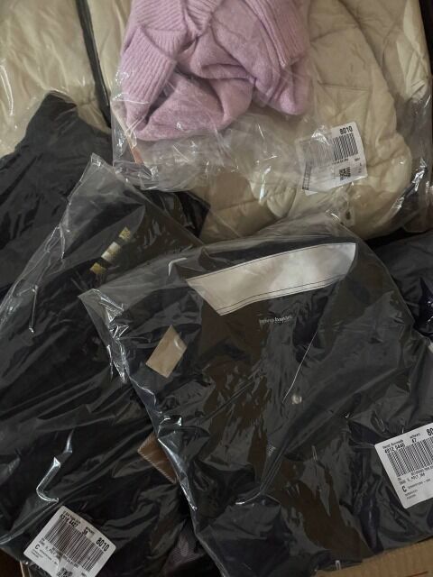 400 € – Markenmix Damen & Herren Kleidung, 66 Stk, UVP 4000 €, Top-Marken, Retourenware, A-B-C Kategorie, gemischte Größen, sofort verfügbar