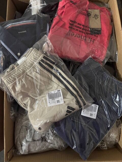 374 € – 67 Stück Markenbekleidung Mix Damen & Herren, Kategorie A/B/C, Kundenretouren, Top-Marken, Lagerware, echte Fotos, sofort verfügbar