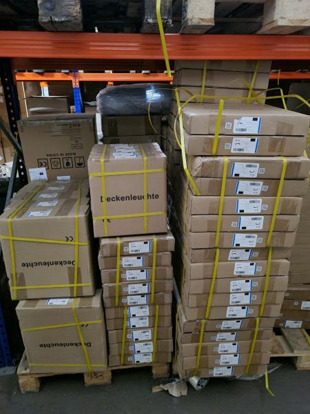 Deckenleuchte LED versch. Modelle, Maße & Farben