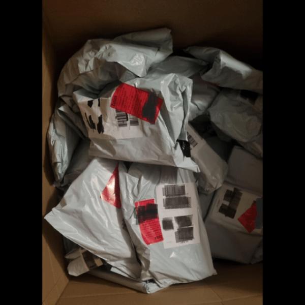 Amazon  - E BAY - Post - Retouren- Online Shop  Secret Packs Mystery Pack Mystery Pakete Secret Pakete  100  Pakete 