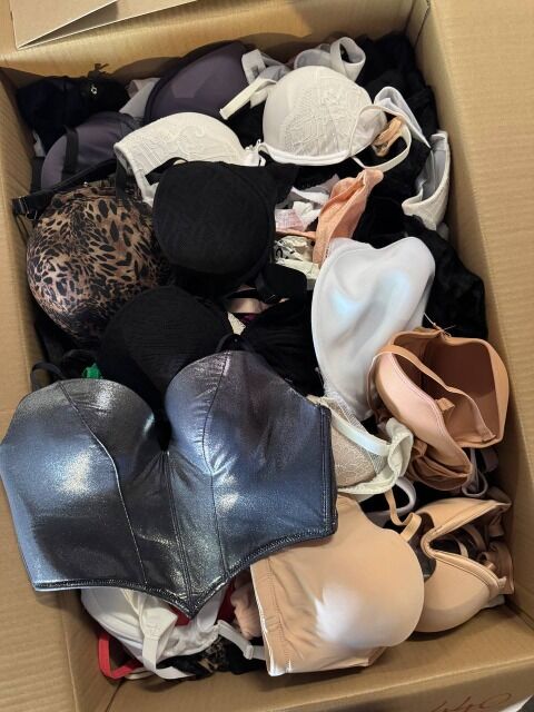 16,00 €/kg Damen Bademode Mix Lagerware Kategorie A, Einteiler, Zweiteiler, Strandmode, neue Ware ohne Etiketten, Versand aus Deutschland