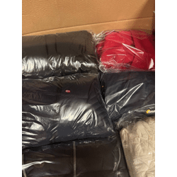 11 €/Stück – Mix Damen- & Herrenmarkenbekleidung, Kategorie A, Lagerware aus DE-Katalogen, Größen sortiert, Top-Marken wie Esprit & Hilfiger