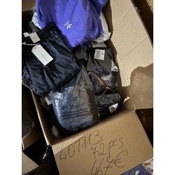 417 € - Brand mix women & men, 72 pieces, returns A-C, top brands such as Nike, Hilfiger, Levi's, mixed clothing, assorted sizes