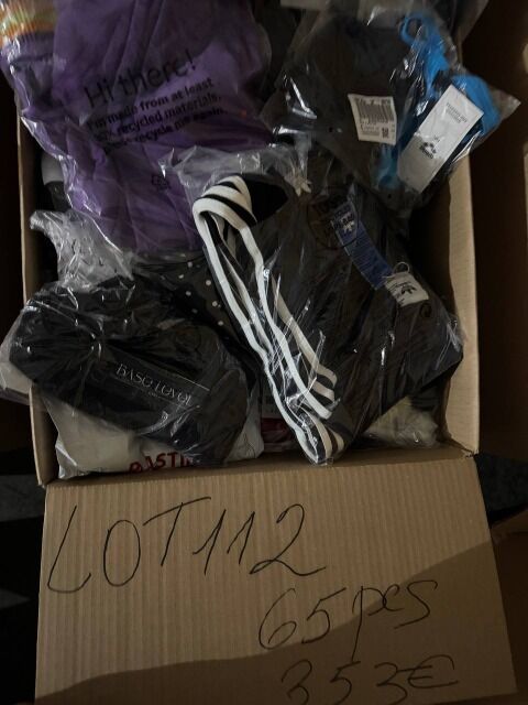 353 € – Markenmix Kleidung Damen & Herren, 65 Stk, Retouren, Top-Marken wie Nike, Tommy, Adidas, Hugo Boss, Preis pro Teil 5,43 €