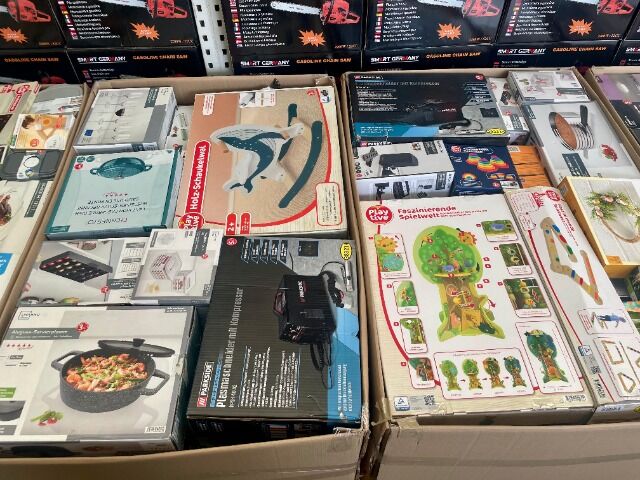 Neue Mix Paletten mit Lidl Ware !!!  Verschiedene Artikel !!!  Mix von Dekoartikel, Spielzeug, Küchengeräte usw.   Top !!! Neue Ware !!! 