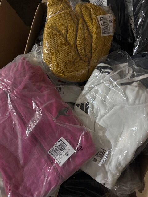 6,22 € pro Stück – Markenmix Damen/Herren, 68 Teile, Retourenware A/B/C, Top-Marken wie Nike, Adidas, Hilfiger, sofort verfügbar