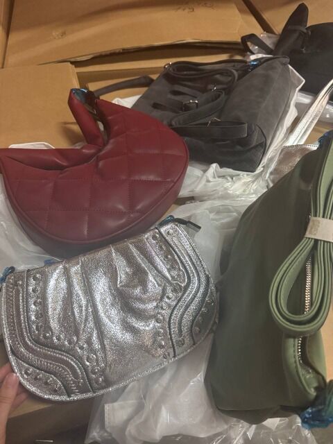 ab 3,50 € pro Tasche – Neue Lieferung: Mix aus Taschen Kategorie A, direkt aus Deutschland, viele Modelle & sofort versandbereit