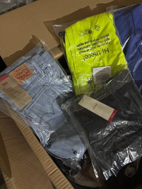 453 € Lot 117: 78 Stück Markenmix Damen/Herren, A/B/C Kundenrückläufer, Top Brands wie Nike, Adidas, CK, Tommy, Levi’s u.v.m.