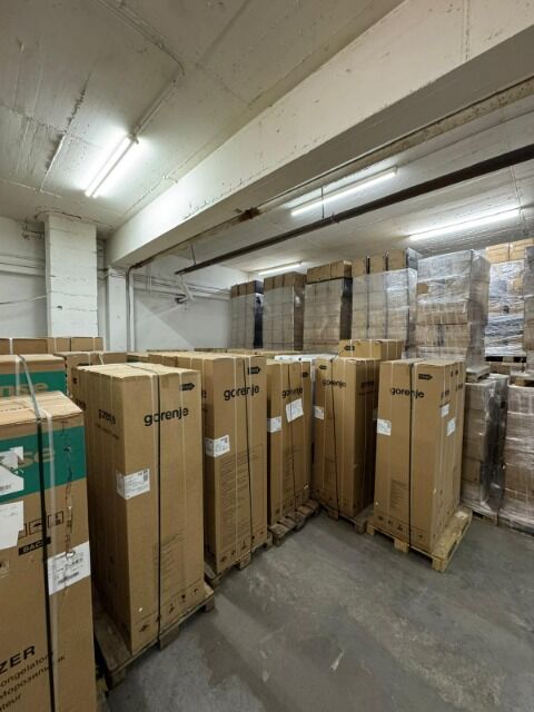 Hisense Side By Side und Kombi Kühlschränke Neu A Ware mit Garantie AB 299 Euro Pro Stück