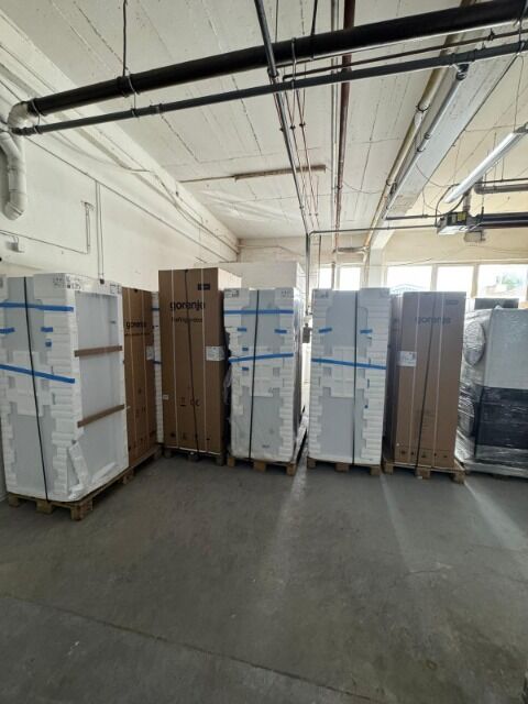 Hisense Side By Side und Kombi Kühlschränke Neu A Ware mit Garantie AB 299 Euro Pro Stück