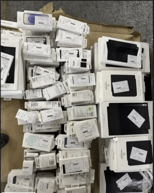 Samsung Mobile Phone Acessories 576stück S25 ZFold6 ZFold7 S25 S24 New Models Acesories B Grade in packaging like new