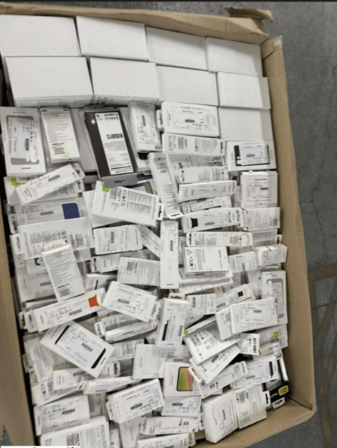 Samsung Mobile Phone Acessories 576stück S25 ZFold6 ZFold7 S25 S24 New Models Acesories B Grade in packaging like new